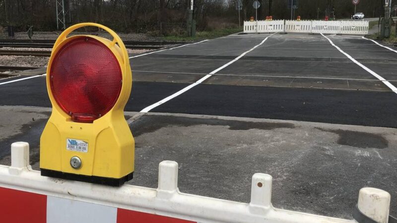 Fahrbahnsanierung zwischen Rheinkamp und Vierbaum: Reitweg ab 8. September bis Ende Januar gesperrt