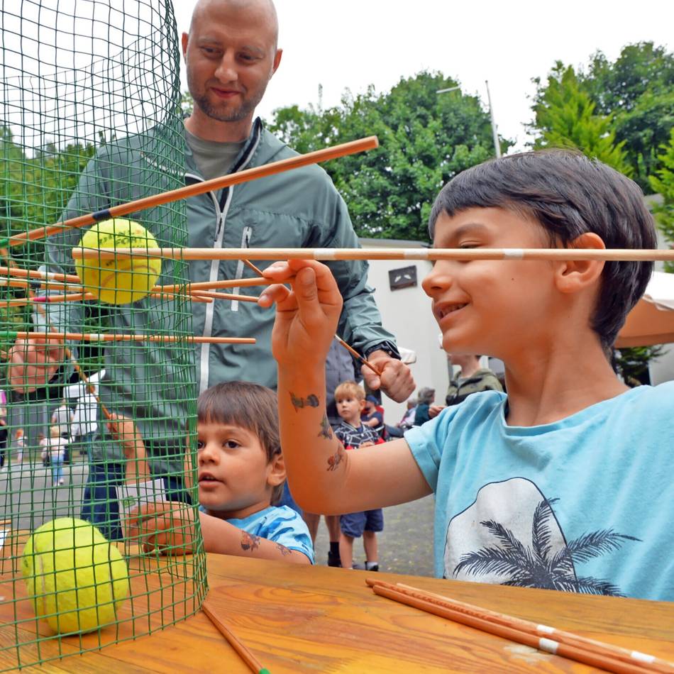 Veranstaltung: Einfache Spiele begeisterten beim Wülfrather Familienfest