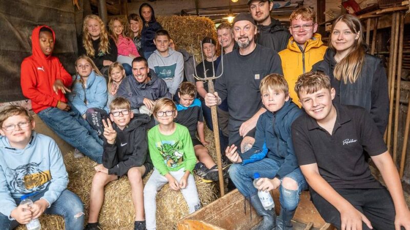 Besonderes Angebot in Neuss: Froh im Stroh – Ferienabenteuer auf dem Kinderbauernhof