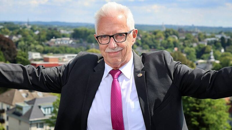 Landrat Thomas Hendele schaut besorgt auf die Schulden der Städte: „Eine ernste Gefahr für die Demokratie“