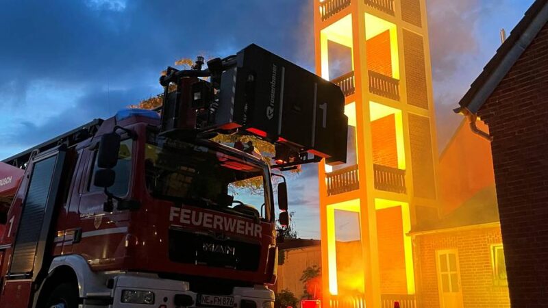 Fest der Meerbuscher Feuerwehr: Steigerturm in Osterath soll wieder in Flammen stehen