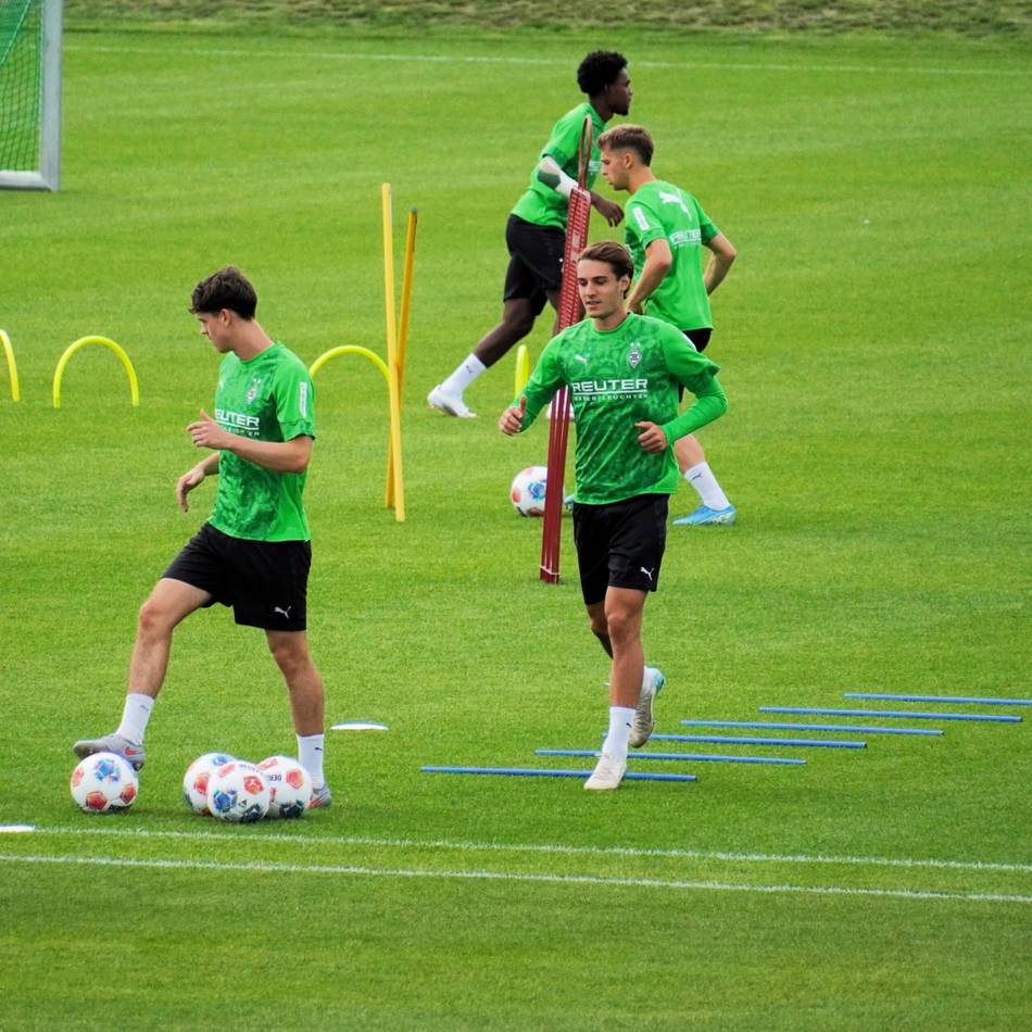 40 Minuten auf dem Platz: So lief die Trainingsrückkehr von Florian Neuhaus bei Borussia