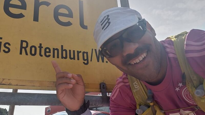 Ein Ratinger beim Trans-Europa-Lauf: Mabikounous Erlebnisse mit Schafen, Ampeln, Fähren und Querflöten