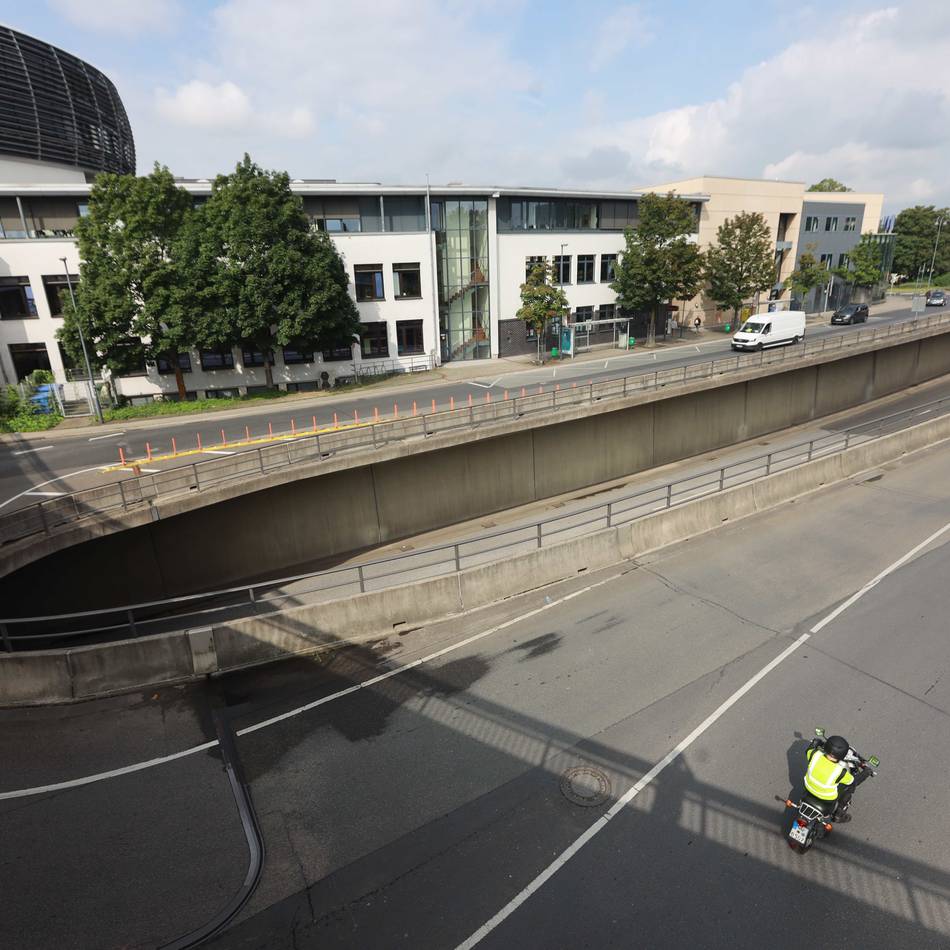 Zentraler Kreisverkehr in Leverkusen: Sperrung am Europaring für neue Markierungen