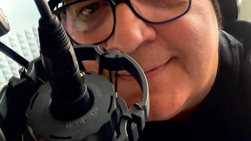 300 Kilometer entfernt vom Niederrhein: „Mr. Morning“ Tommi Bollmann moderiert Radio Ostfriesland