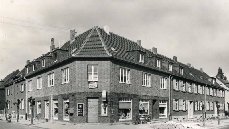 Stadtarchiv Meerbusch braucht Hilfe: Wann und wo wurden diese Bilder aufgenommen?