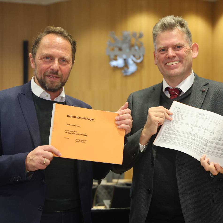Leverkusens Haushaltskrise spitzt sich weiter zu: Disziplinarverfahren gegen Stadtkämmerer Molitor
