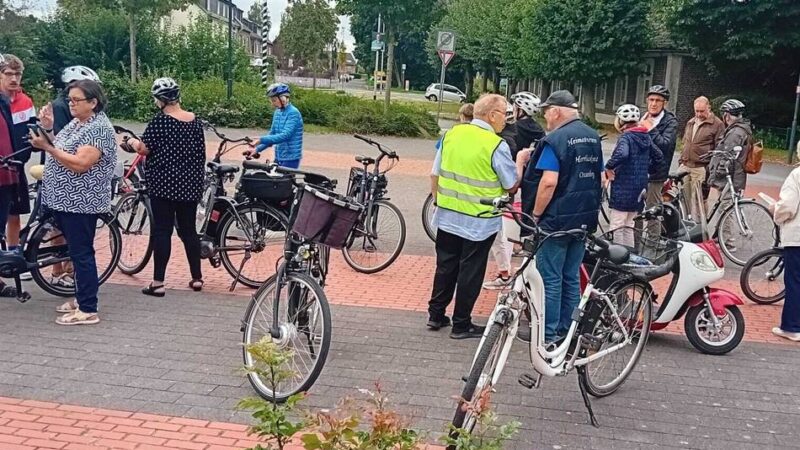 Freizeit in Rheinberg: Heimatverein Ossenberg radelte bis zum Kloster Kamp
