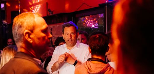 SPD-Chef Lars Klingbeil in Köln: Im Kölschdunst lebt die Partei plötzlich auf