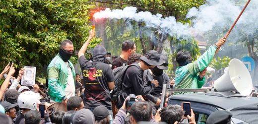 Indonesien: Proteste gegen Abgeordneten-Privilegien – Ausschreitungen erreichen Bali
