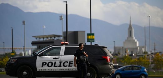 Charlie Kirk: Tödlicher Schuss auf Uni-Campus – Ermittler fahnden in Utah weiter nach Attentäter