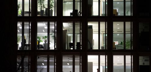 Nur wenige Ostdeutsche in Führungspositionen