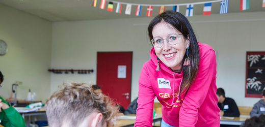 Schule: Babett Mahnert klärt Kinder über Finanzen auf und warnt vor Schulden