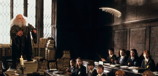 Harry-Potter-Serie: Warwick Davis kehrt als Professor Flitwick zurück