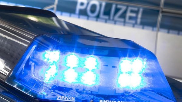 Rennradfahrer in Velbert schwer gestürzt: Polizei ermittelt