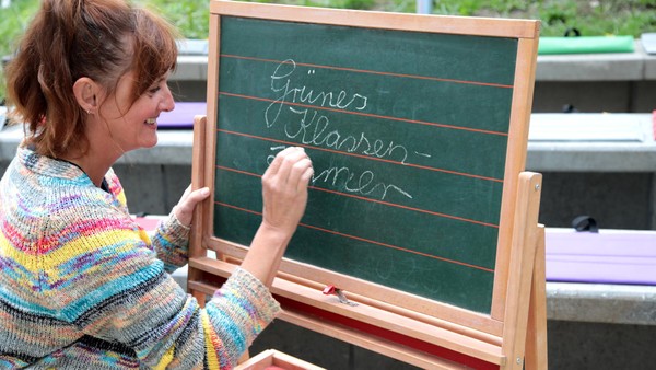 Wiese statt Tafel: Velberter Grundschüler lernen im Garten