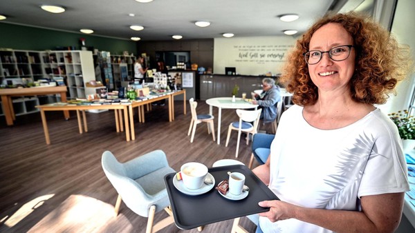In Velberter Buchhandlung gibt‘s nun auch Kaffee und Kuchen