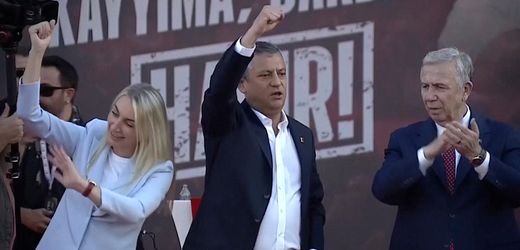Türkei: Zehntausende CHP-Anhänger protestieren in Ankara gegen Repressionen