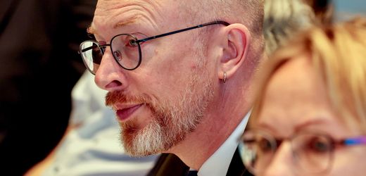 Schwerin: Wie der Polizeiskandal Innenminister Christian Pegel belastet