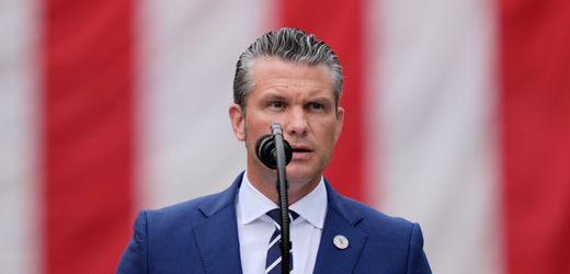 Pete Hegseth beordert weltweit Hunderte Generäle und Admirale in die USA zurück, um über »Kriegergeist« der Armee zu sprechen