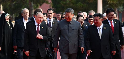 China: Xi Jinping, Wladimir Putin und Kim Jong Un feiern große Militärparade in Peking