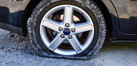 Bremen: Reifen an mehr als 260 Autos zerstört – Polizei ermittelt Verdächtigen