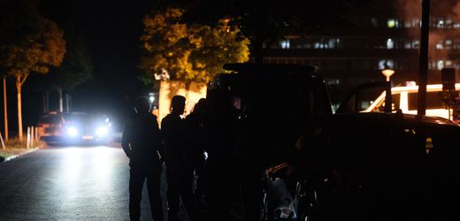 Berlin: Zehntausende Haushalte nach Brandanschlag weiter ohne Strom