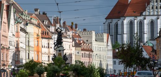 Augsburg: Mutmaßlich homophober Angriff – Anklage gegen vorbestraften Mann erhoben