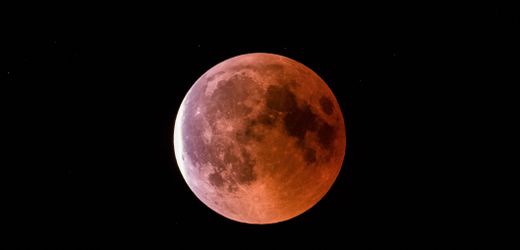 Mondfinsternis und Blutmond über Deutschland: Alle Infos zu Ort, Zeit und den besten Fotos