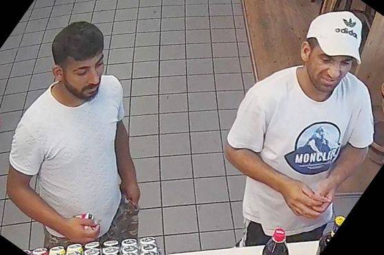 Foto-Fahndung in Geldern: Duo in Badelatschen stiehlt Portemonnaie und geht dann damit einkaufen