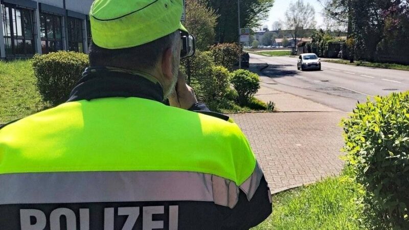 Geschwindigkeitskontrollen der Kreispolizei: Mehr als 300 Mal zu schnell vor Schulen unterwegs