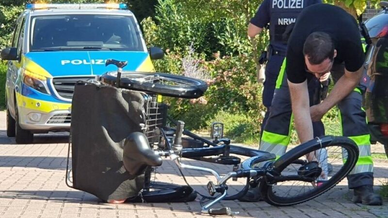 Schwerer Unfall in Rees: 77-Jähriger bei Unfall lebensgefährlich verletzt