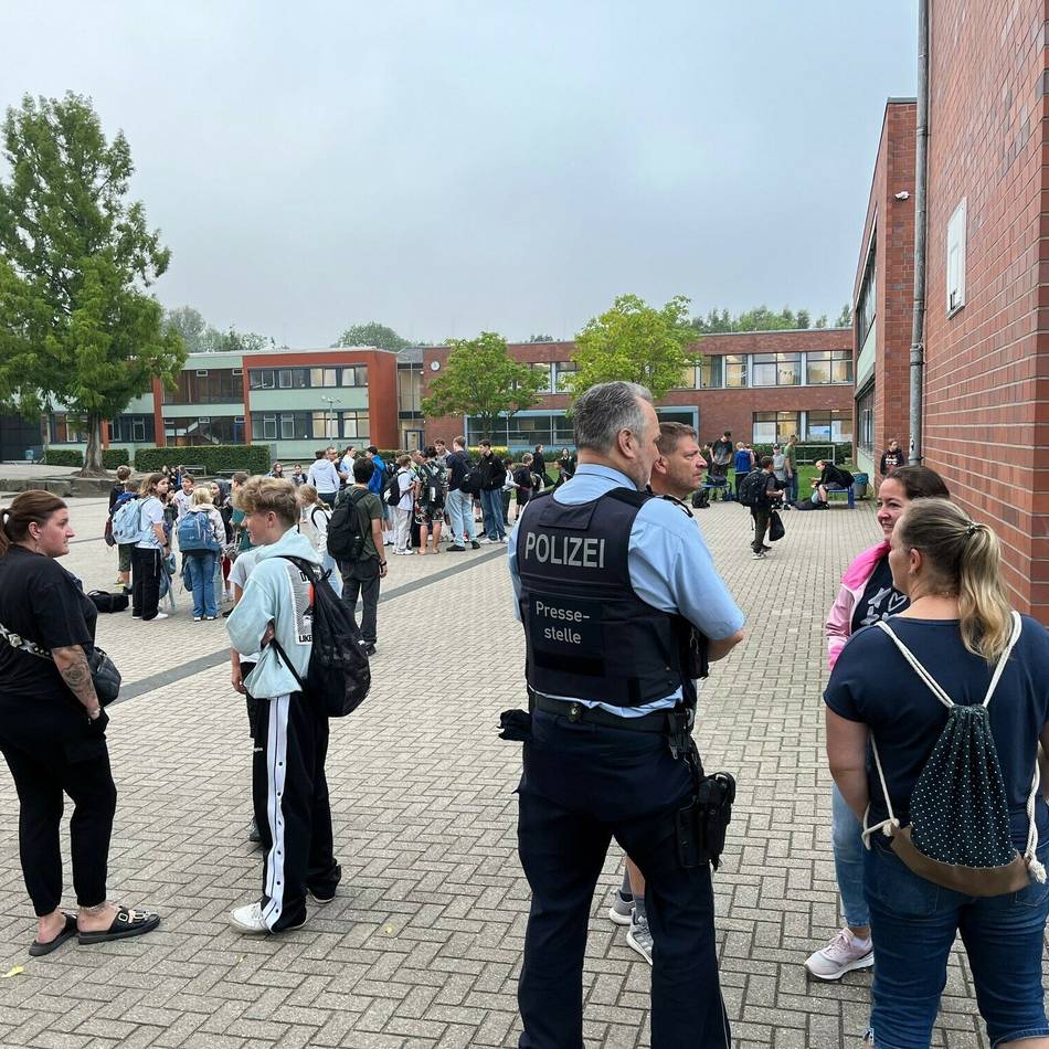 Offener Brief der Kreispolizei: „Klingt das lustig?“ – Polizei findet nach Androhungen an Schulen deutliche Worte