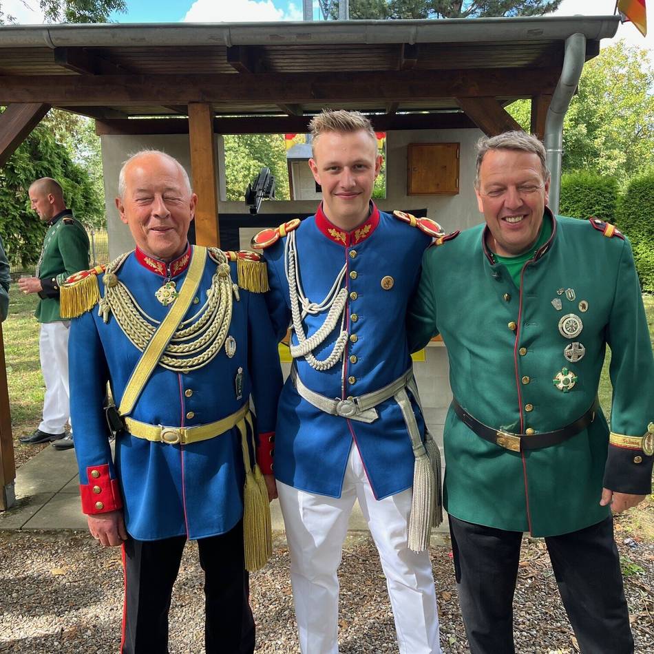 St. Hubertus-Bruderschaft in Herrenshoff: Niclas Jammers schießt den Vogel ab
