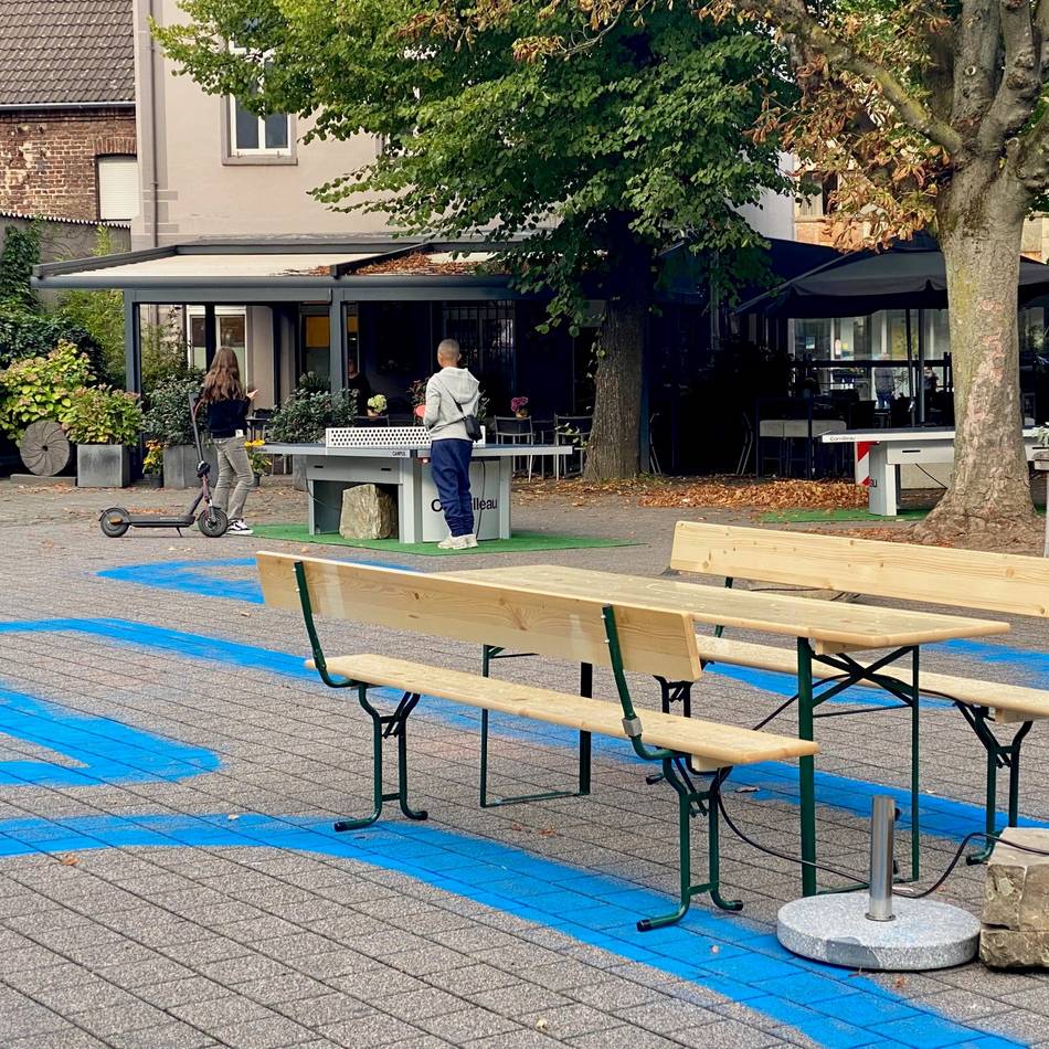 Dormagener zögern offenbar: Aktionsfläche am Rathaus bleibt leerer als erhofft