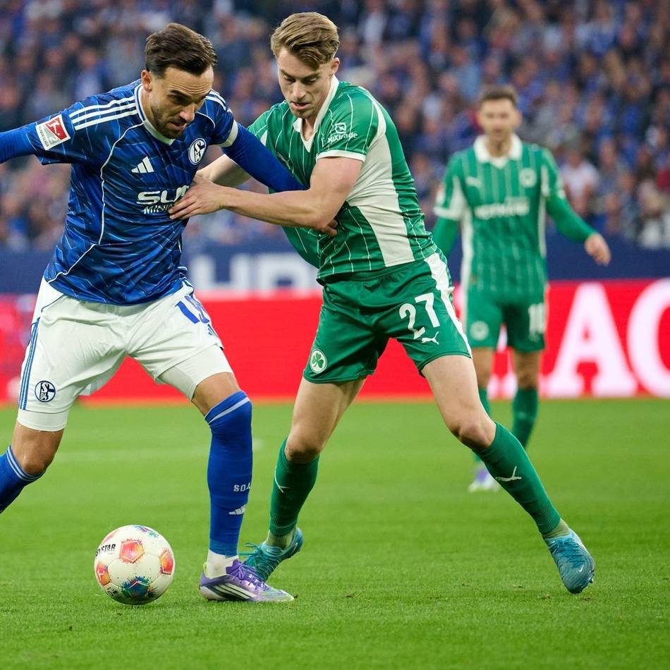 2. Bundesliga kompakt: Joker Porath lässt Schalke jubeln – Darmstadt verteidigt Platz eins