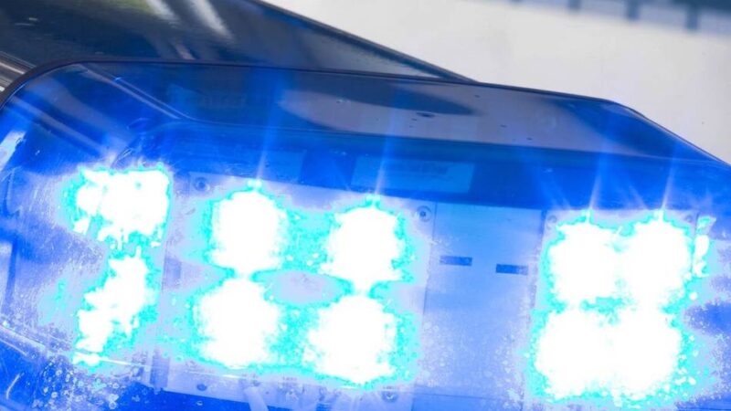 In Lohberg: Betrunkener stört Veranstaltung und verletzt Polizeibeamten