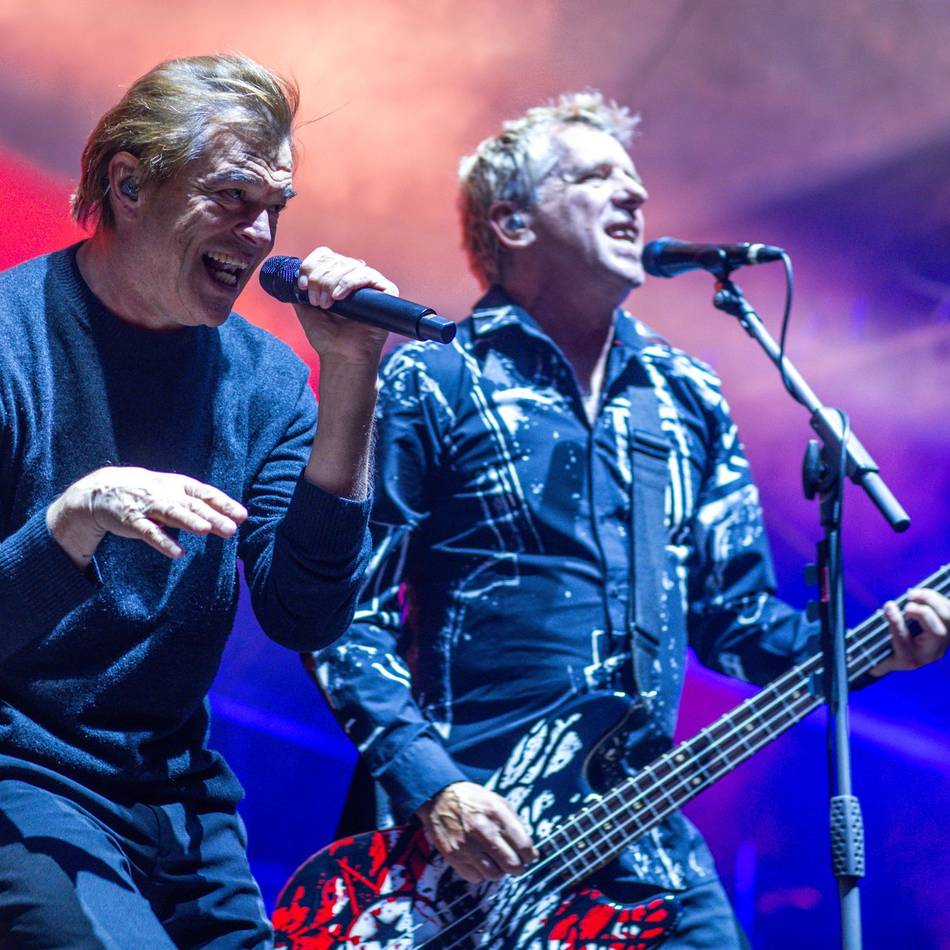 „Unerklärlicher Rauchentwicklung im Bordbistro“: Die Toten Hosen stranden in den Niederlanden
