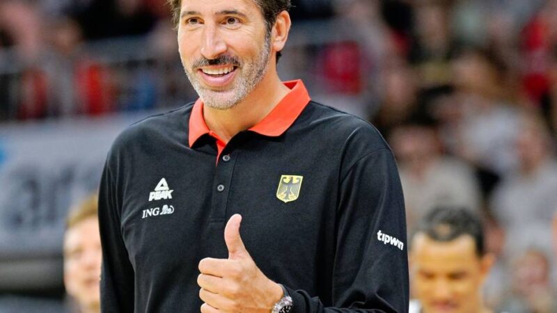 Spieler stellen sich hinter den Coach: „Gehe nicht nach Hause“ – Basketball-Bundestrainer Mumbrú spricht erstmals