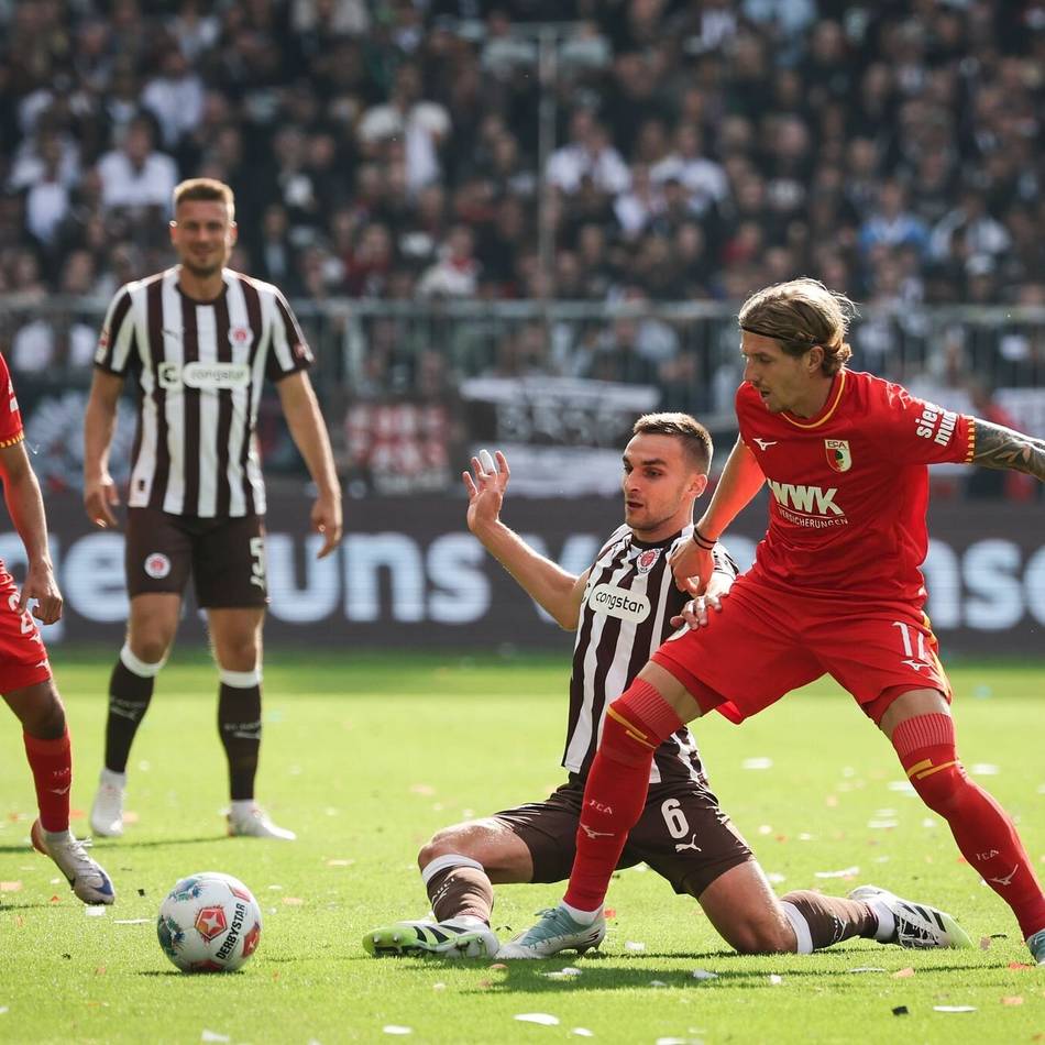 Erst Elfmeter-Nachschuss, dann Freistoß-Glück: St. Pauli dreht Partie gegen Augsburg mit zwei Standardtoren