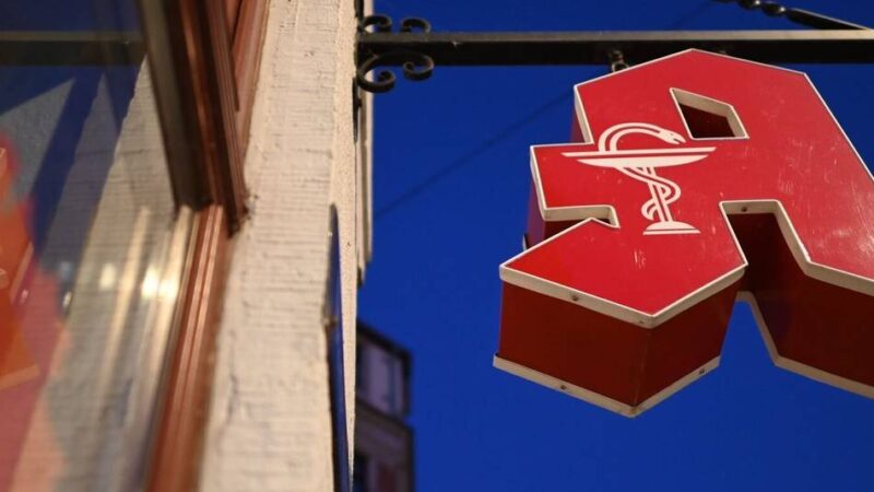 Neusser Apotheken von Politik enttäuscht: „Wir sind an unserer Kapazitätsgrenze“