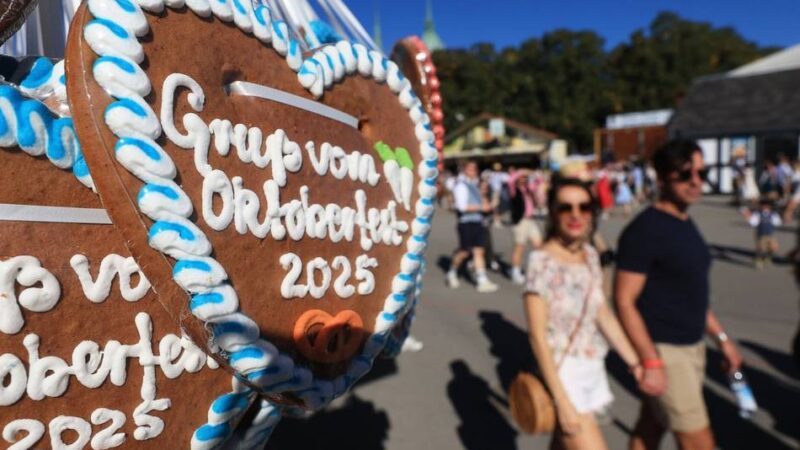 Bayerische Tradition in Reuschenberg: Karnevalsgesellschaft feiert Oktoberfest und sucht das schönste Dirndl
