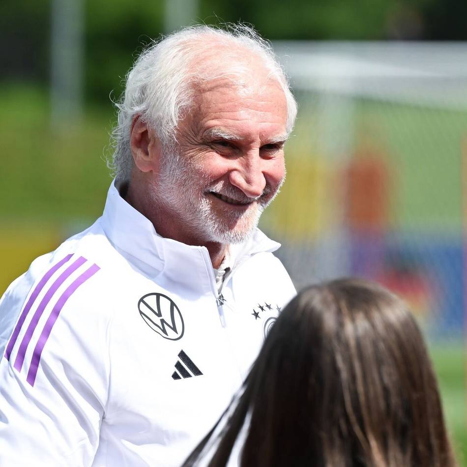 Weltmeister, Teamchef, Publikumsliebling: „Rudi, Rudi, Rudi – jeder liebt Rudi Völler“