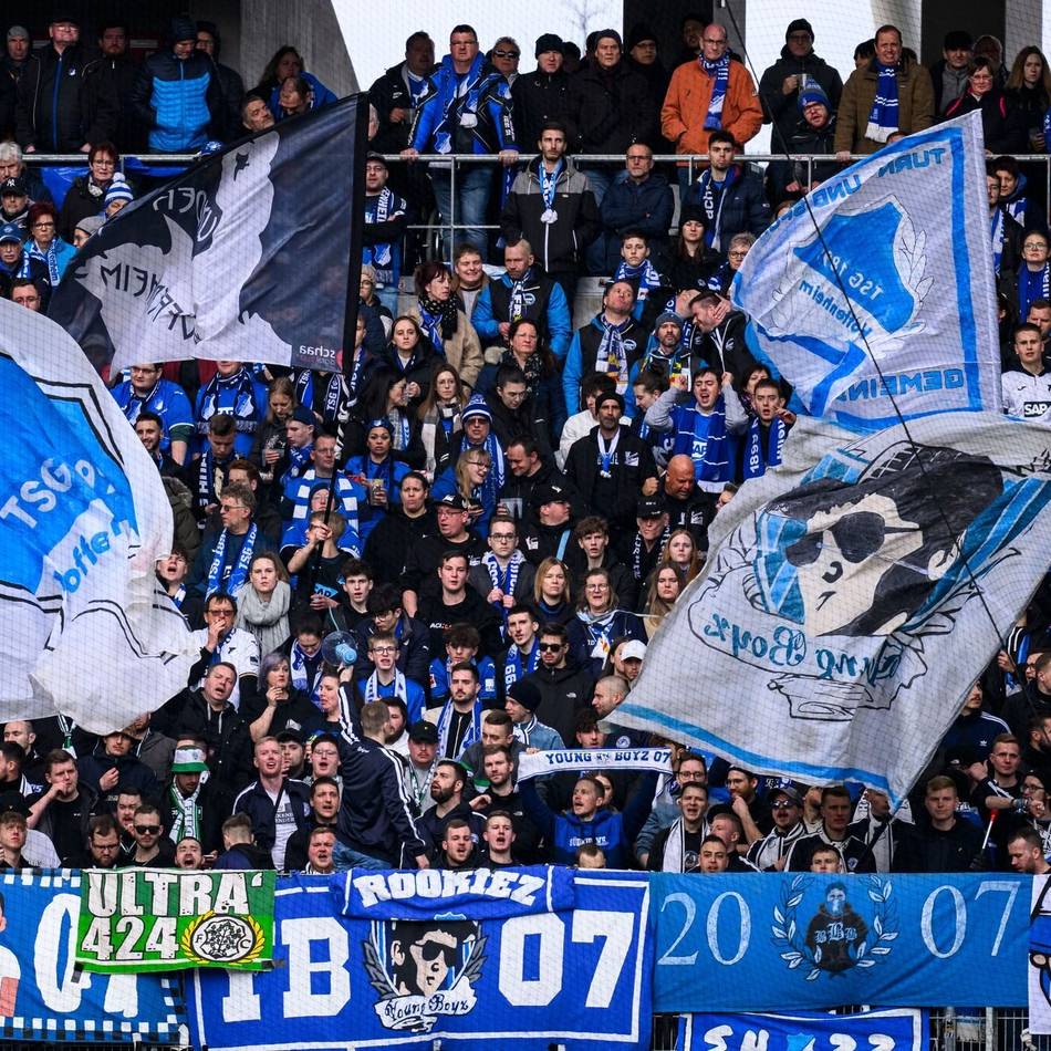 Attacke im Zug nach Freiburg: Hoffenheim-Fans greifen Polizei an und verpassen Punktgewinn
