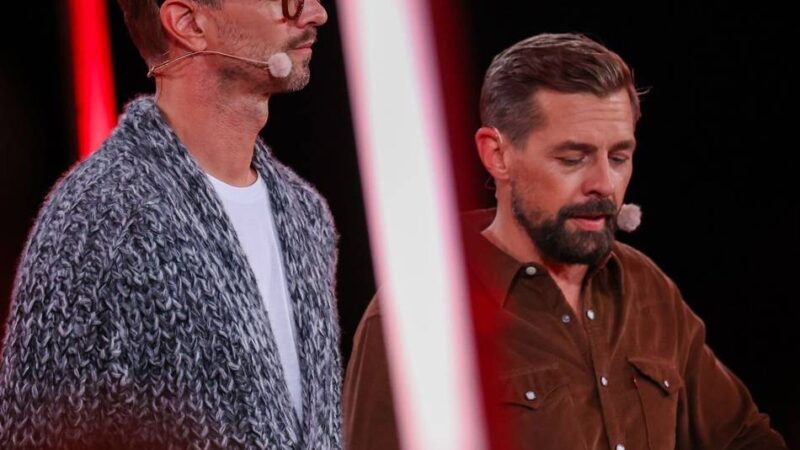 Medizinischer Notfall bei „Ein sehr gutes Quiz“: „Notarzt! Notarzt!“-Rufe – Zwischenfall bei Joko und Klaas in Duisburg