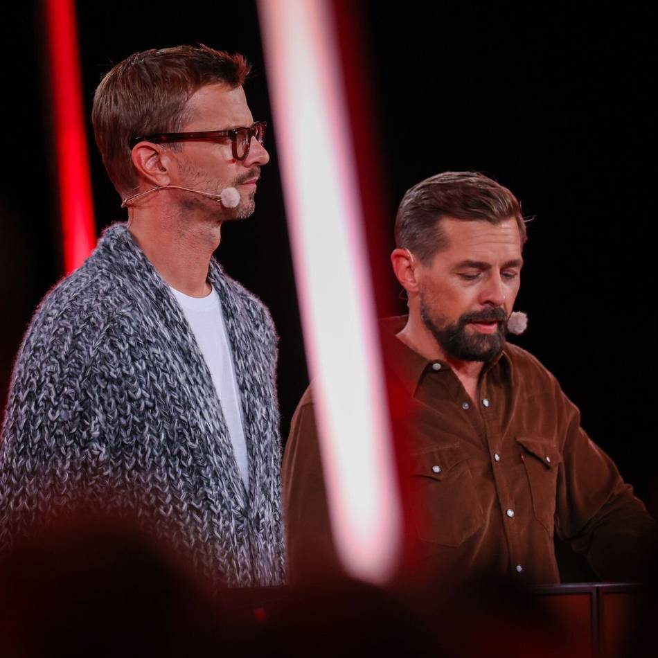 Medizinischer Notfall bei „Ein sehr gutes Quiz“: „Notarzt! Notarzt!“-Rufe – Zwischenfall bei Joko und Klaas in Duisburg