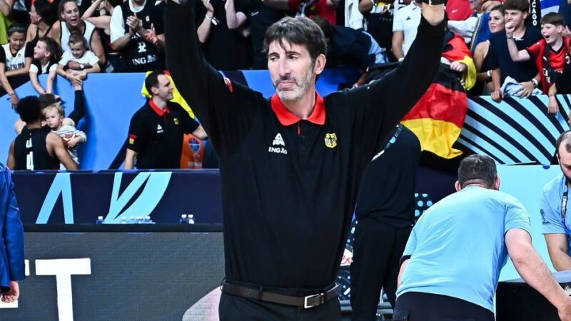 Operation nötig: Basketball-Trainer Mumbru nach EM-Gewinn erneut im Krankenhaus