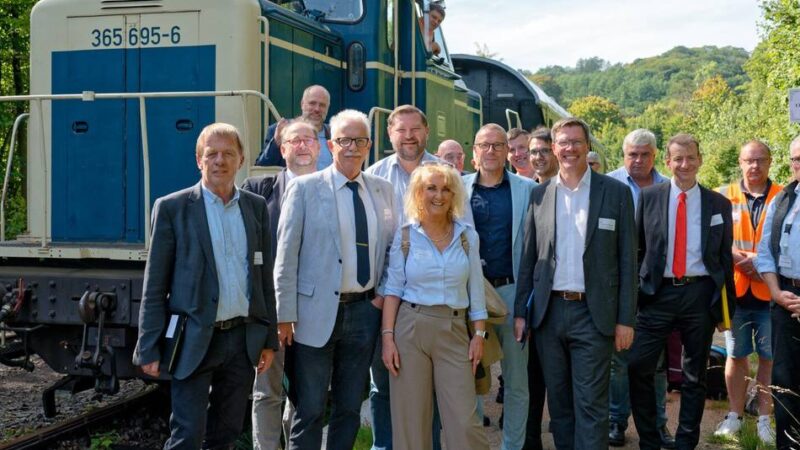 KAG trifft sich in Beyenburg und Radevormwald: Das Bergische Land „auf die Schiene bringen“