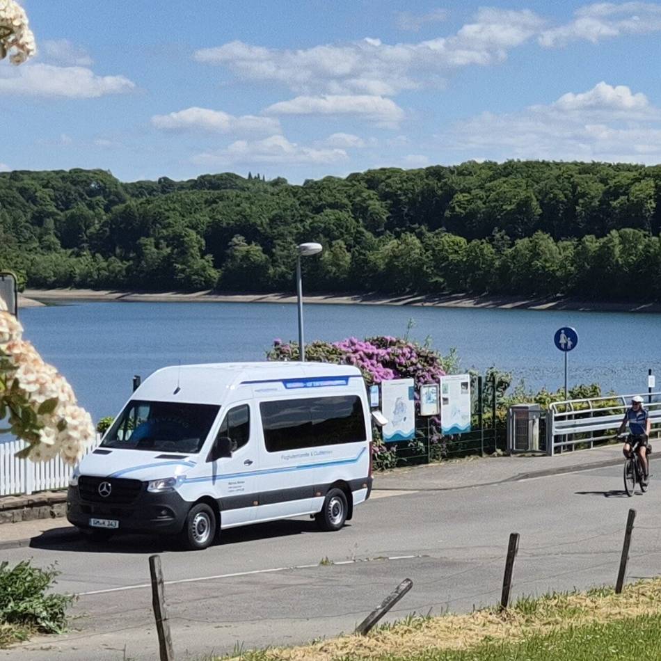 Oberbergische Verkehrsgesellschaft zieht erste Bilanz: Beverbus-Linie 330 stößt auf große Resonanz