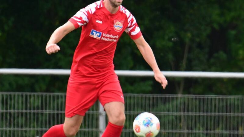 SV Sonsbeck spielt Sonntag beim Aufsteiger in Neuss : Jetzt fällt auch noch Christoph Elspaß länger aus